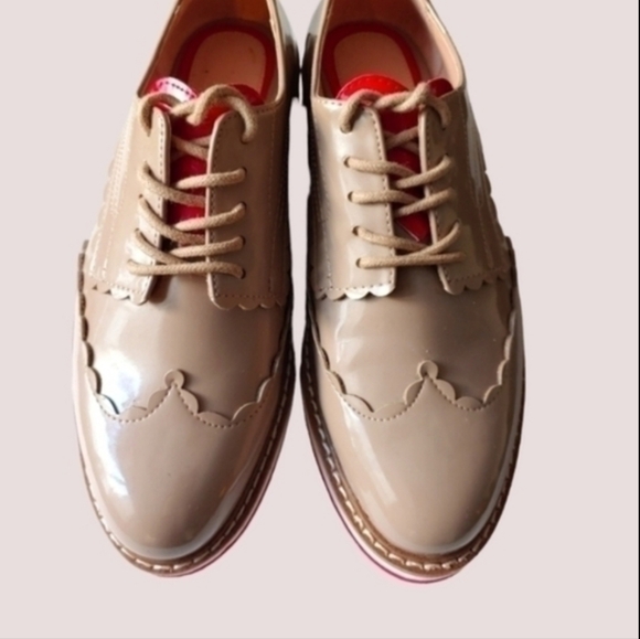 ZARA VINYL PATENT NUDE OXFORDS SIZE 5 - Picture 1 of 7